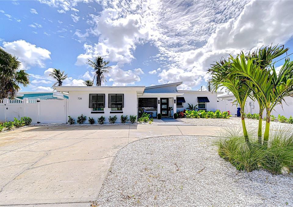 1st image of 728 PRUITT DRIVE