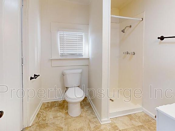 4th image of 2714 Virginia Ave