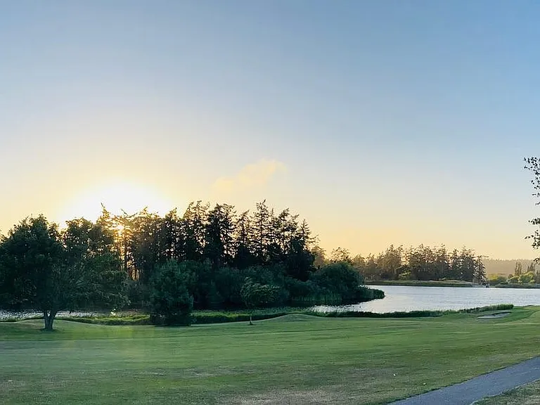 1767 SW Waterside Ct — Photo 3