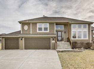 10214 N Lane Dr, Kansas City, MO 64157