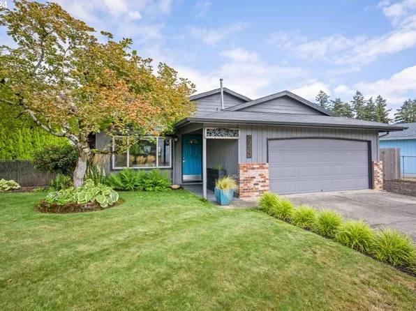 19637 NE Holladay St, Portland, OR 97230