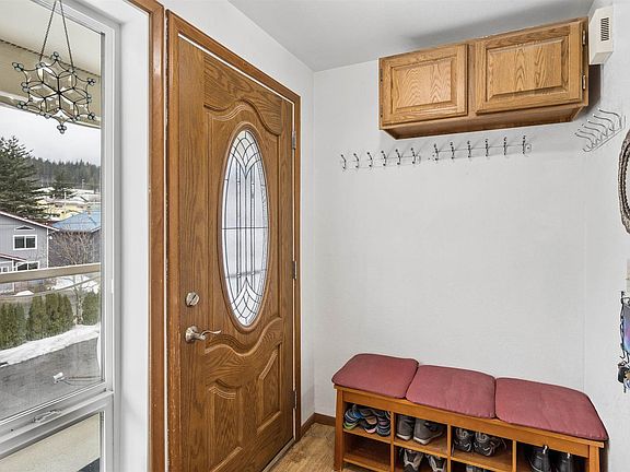 4th image of 900 1st St APT 12