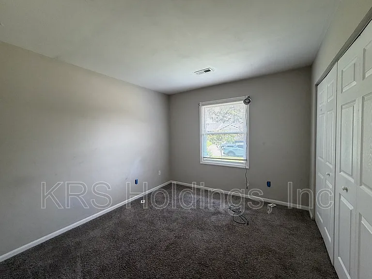 4508 Regent Dr — Photo 9