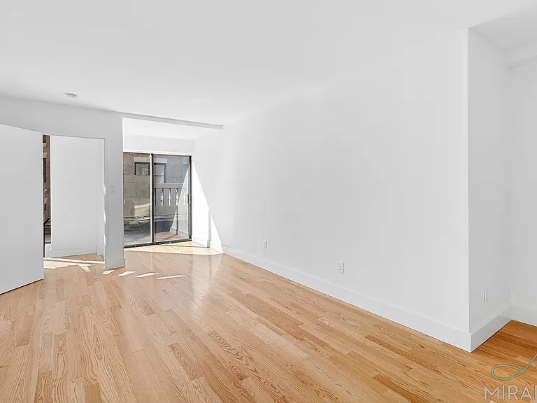 80 Madison Ave #PHC — Photo 3