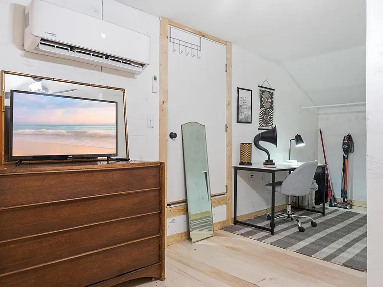 409 Suthon Ave #B — Photo 9
