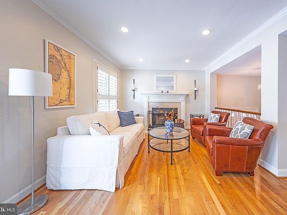 2nd image of 2817 S Woodrow St #1
