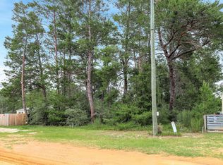 12 W Fernwood Ct, Defuniak Springs, FL 32433