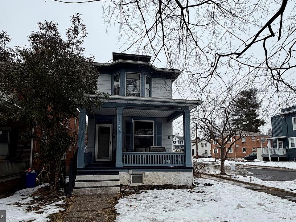 1st image of 2444 Derry St