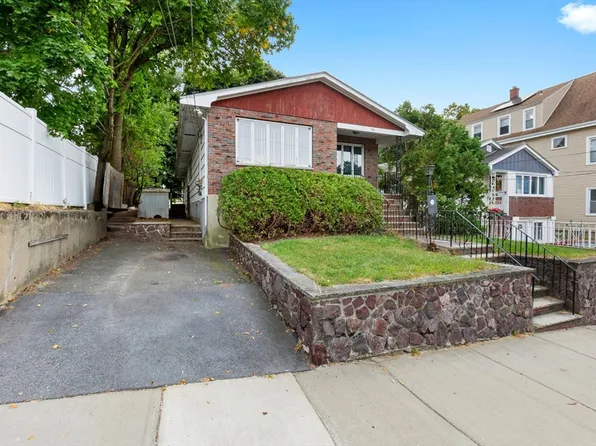 55 Essex St, Revere, MA 02151