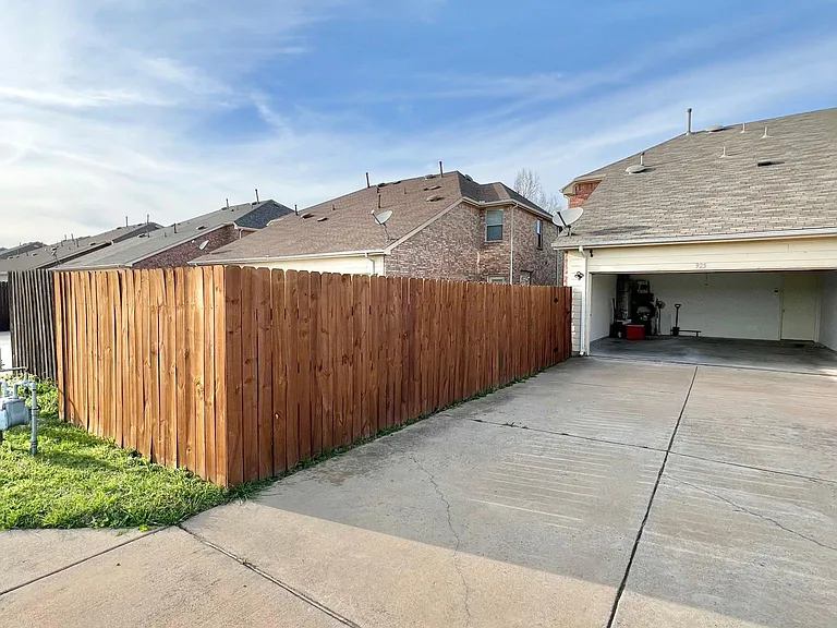 925 Jamie Dr — Photo 50