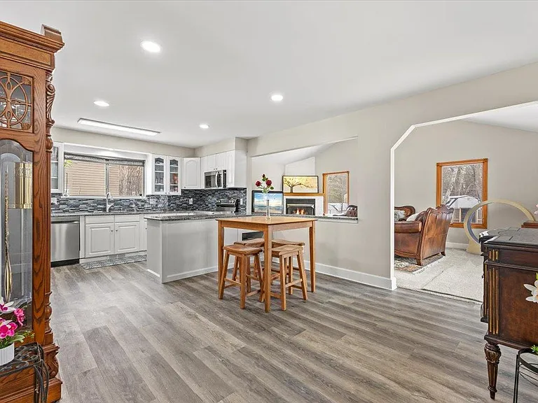2931 Wisconsin Rd — Photo 25