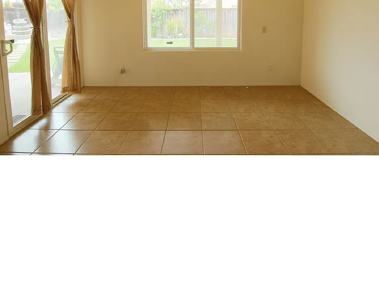 31719 Poppy St — Photo 9