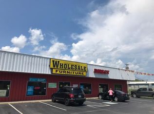 N Gateway Ave, Harriman, TN 37748