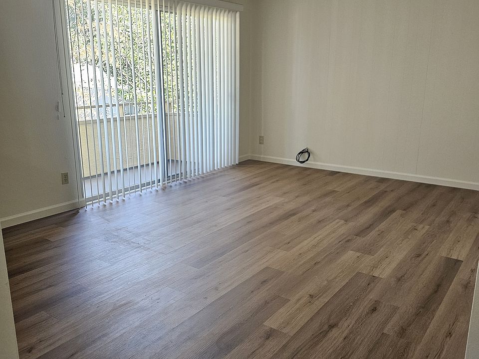 1st image of 401 Cornell Ave APT 8