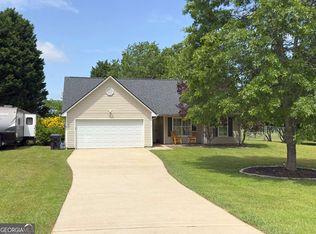 105 Carols Ln, Locust Grove, GA 30248