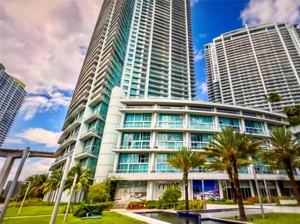 92 SW 3rd St APT 4709, Miami, FL 33130