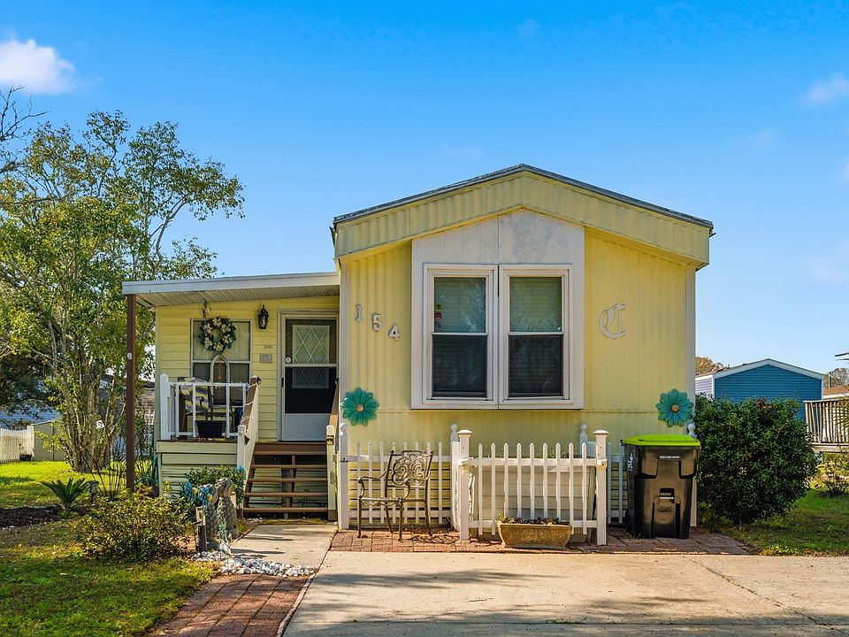 1st image of 154 Crooked Island Circle