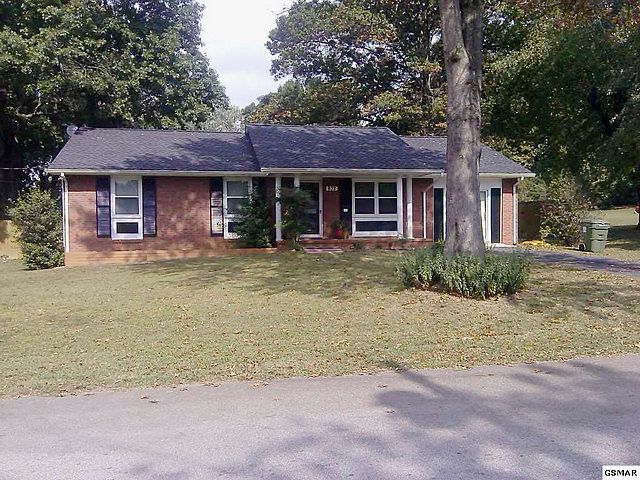 1st image of 832 Oliver Ave