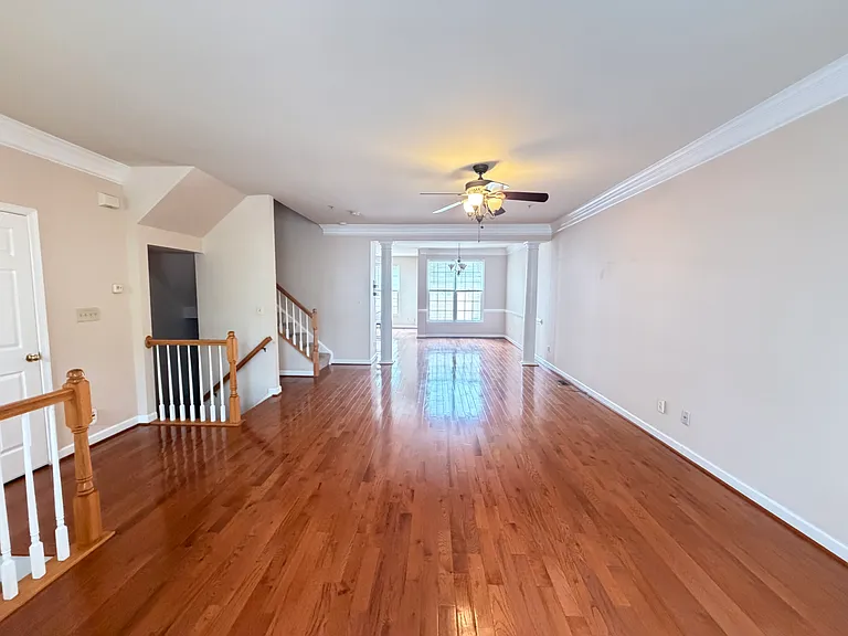 225 Deer Meadow Ln — Photo 2