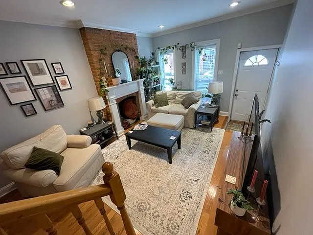 1709 Clarkson St — Photo 2