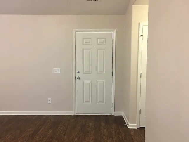 298 Willow Point Cir — Photo 7