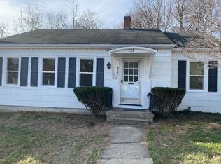 221 N 1st St, Danville, KY 40422