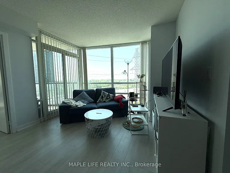 5740 Yonge St #702 — Photo 6