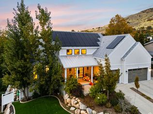 1469 E Carrie Dr, Fruit Heights, UT 84037