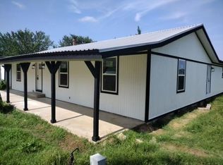 198 Rhoades Ln, Springtown, TX 76082