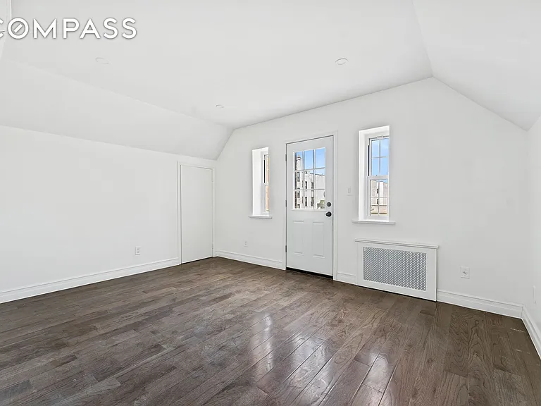 65 Bay 23rd St #3 — Photo 7