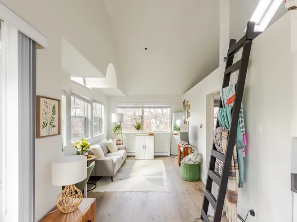 (undisclosed Address), Boulder, CO 80302