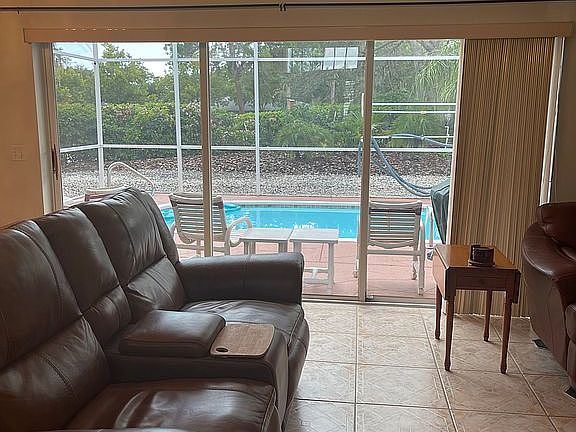 4th image of 13710 Muffin Ct