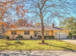 1401 NE 65th St, Gladstone, MO 64118