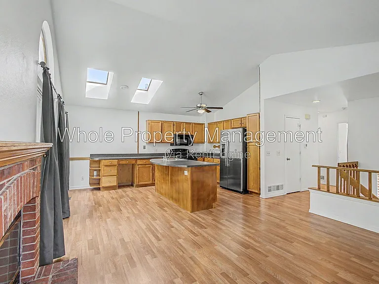 3731 Shefield Dr — Photo 4