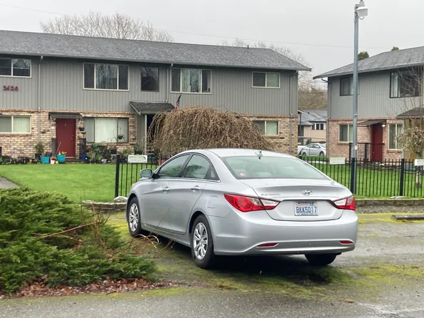 2420 Saint Paul St #5, Bellingham, WA 98229