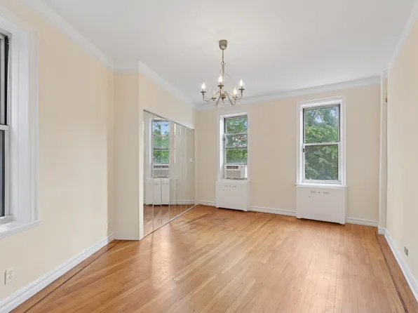 585 West 214th Street image 9 of 17