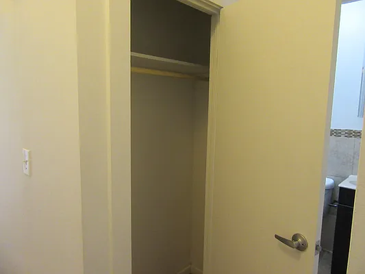 Rented by Lucky Apt Inc | media 42