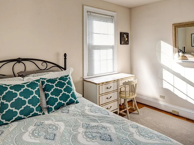 Second bedroom
