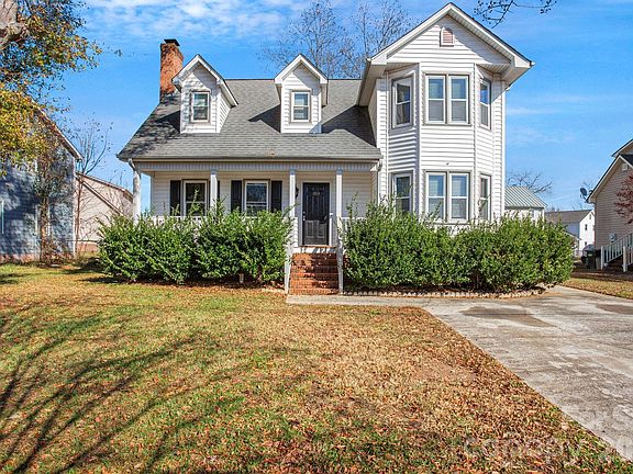 2nd image of 1703 Crestview Rd