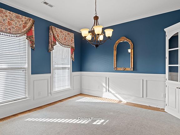 4th image of 881 Lynnstone Dr