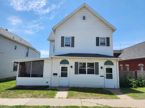 2311 Queen St, Dubuque, IA 52001