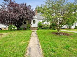 62 Wright Rd, Wethersfield, CT 06109