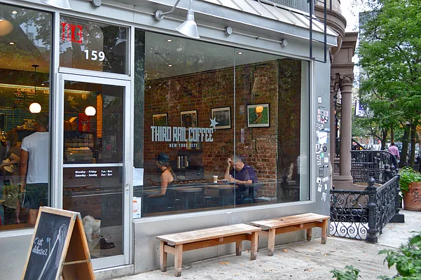 Rented by Compass | media 9