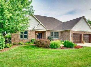 621 Hickory St, Sugar Grove, IL 60554