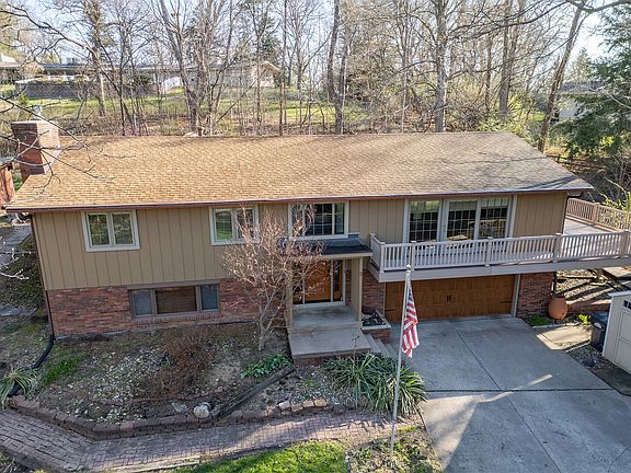 2nd image of 3 Heather Ln