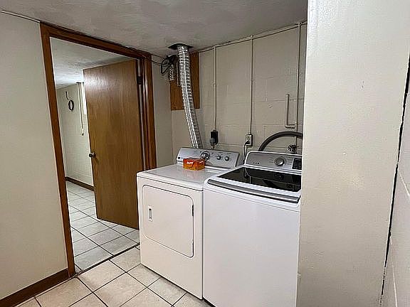 4th image of 2130 N 64th St