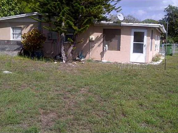 3rd image of 818 19th Street Ct E