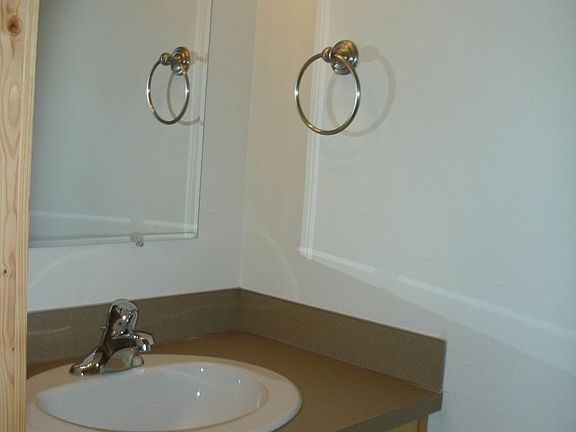4th image of 421 Indian Hills Dr #2