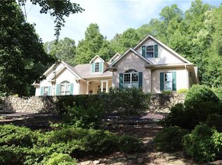 277 Burge Mountain Rd, Hendersonville, NC 28792