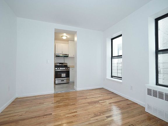 5th image of 451 E 116th St APT 11